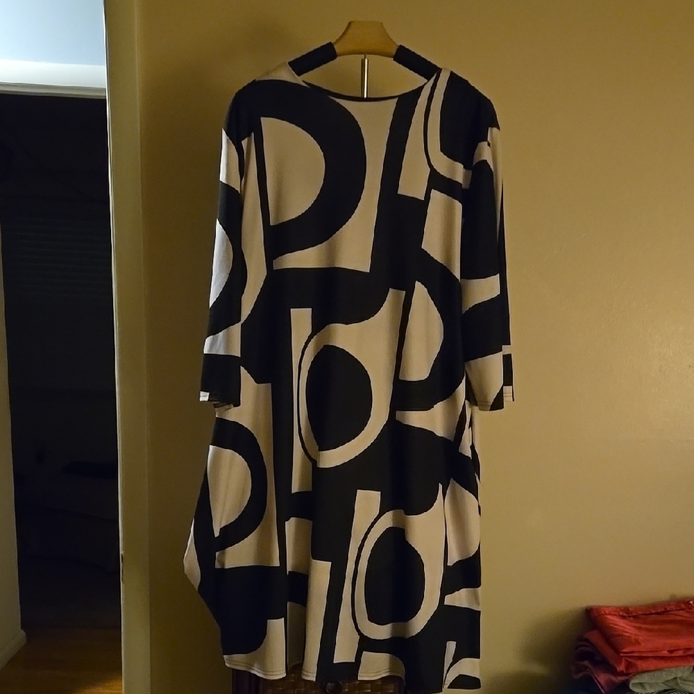Abstract Black and Light Pink Dress